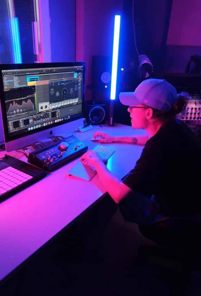 Студия звукозаписи Friendzona