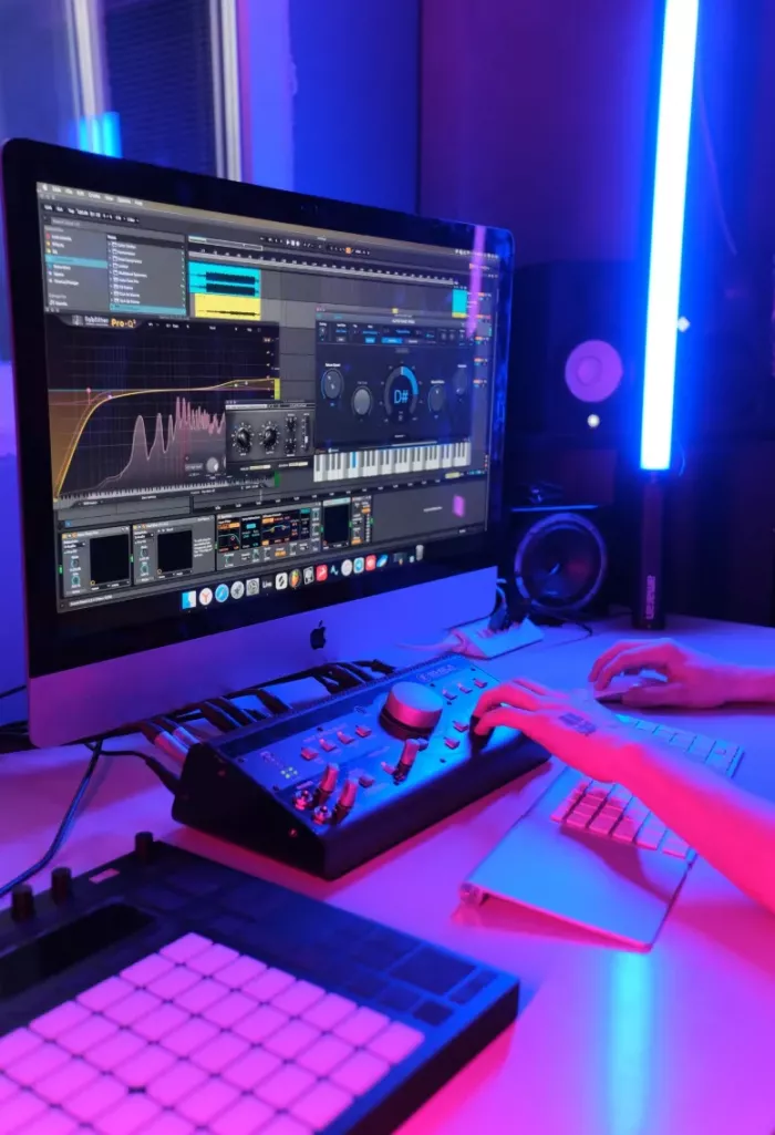 Студия звукозаписи Friendzona