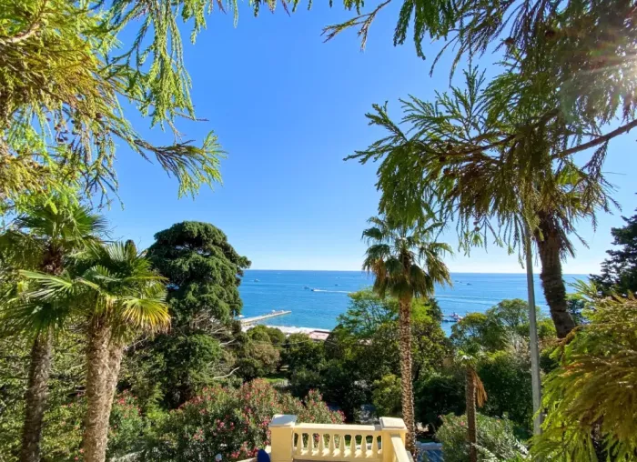 Нижний Приморский парк 