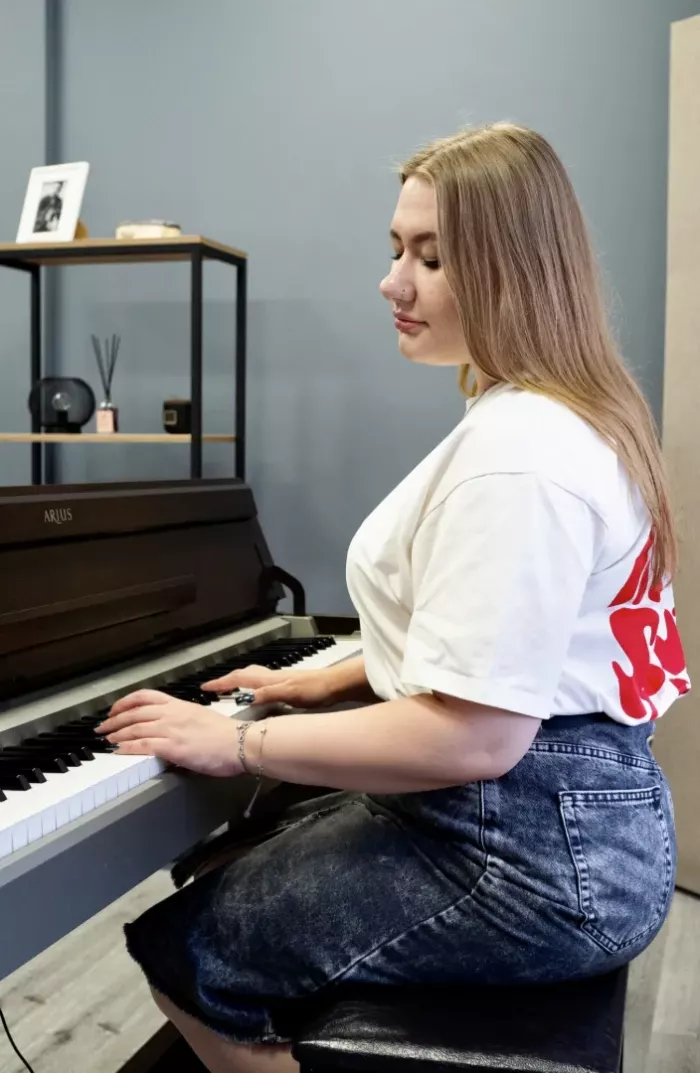 Студия звукозаписи и Музыка