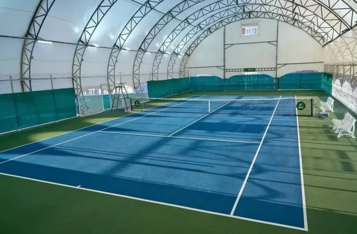 Теннисный корт На высоте