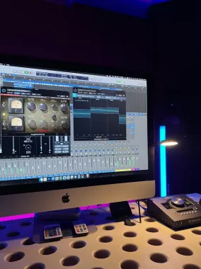 Студия звукозаписи Medduza Records