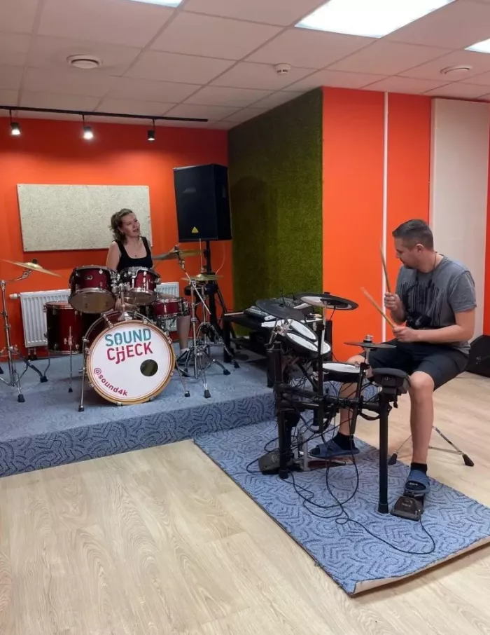 Студия звукозаписи Soundcheck