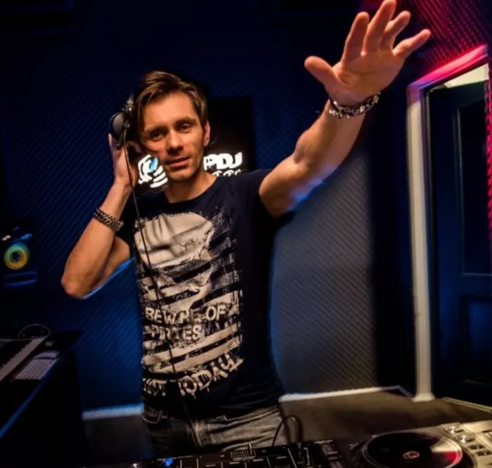 Студия звукозаписи Topdjschool