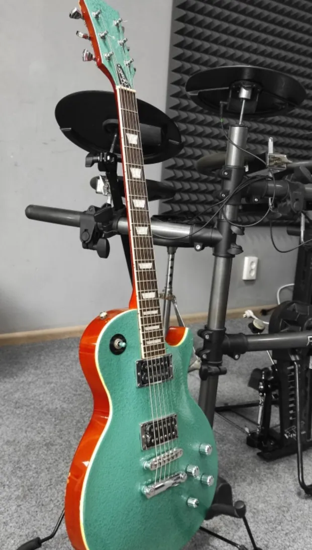 Студия звукозаписи Челентано