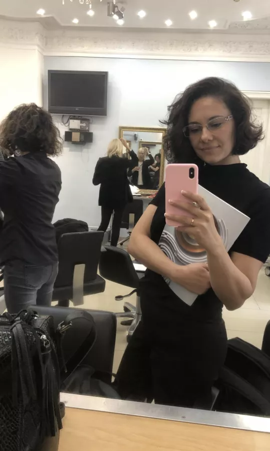 Комильфо, центр красоты и здоровья в Анапе: Волосы, Стрижка,