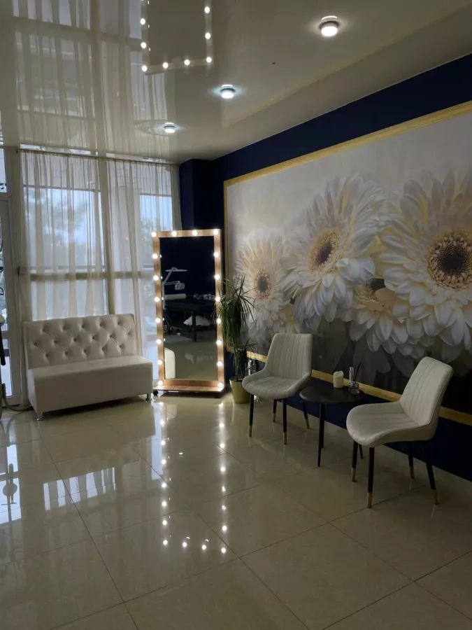 LashesGo в Анапе: Ногти, Маникюр, Ресницы, Макияж,