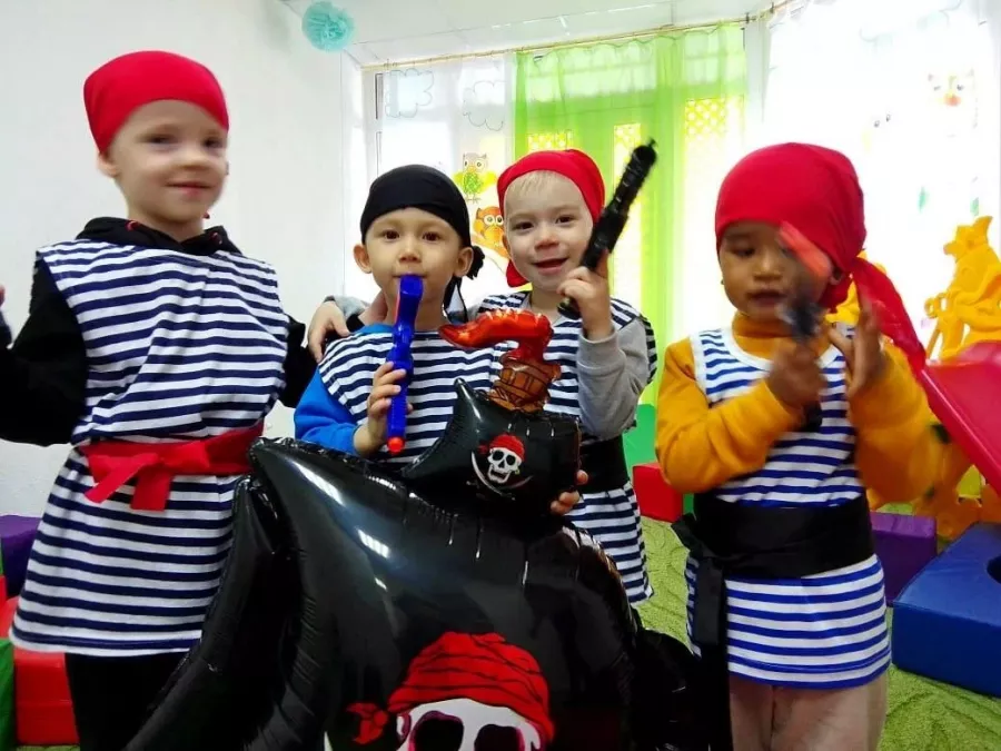 Детский центр Kinderclub в Анапе: Дети 2+, Допобразование, Развивашки,