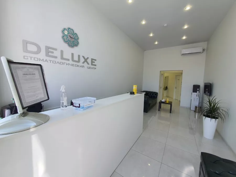 Стоматологический центр Deluxe в Анапе: зубы,