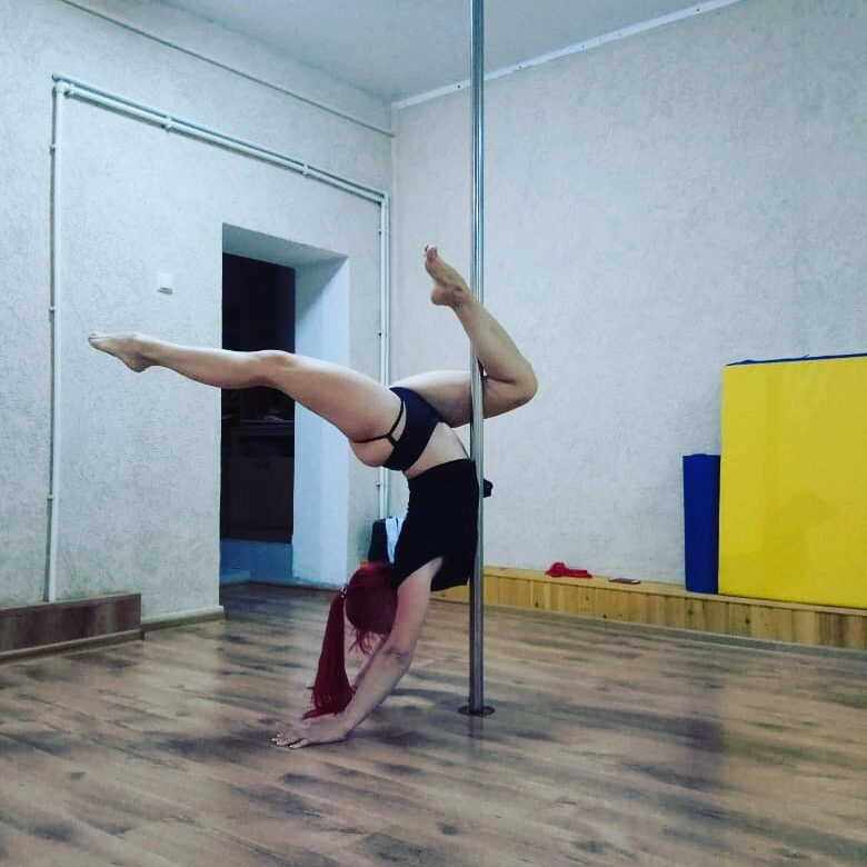Студия танцев на пилоне PoleFit в Анапе: Танцы, Пилон, СтрипДэнс,