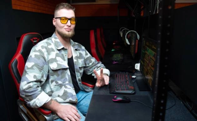 Киберспортивный клуб ”Level”