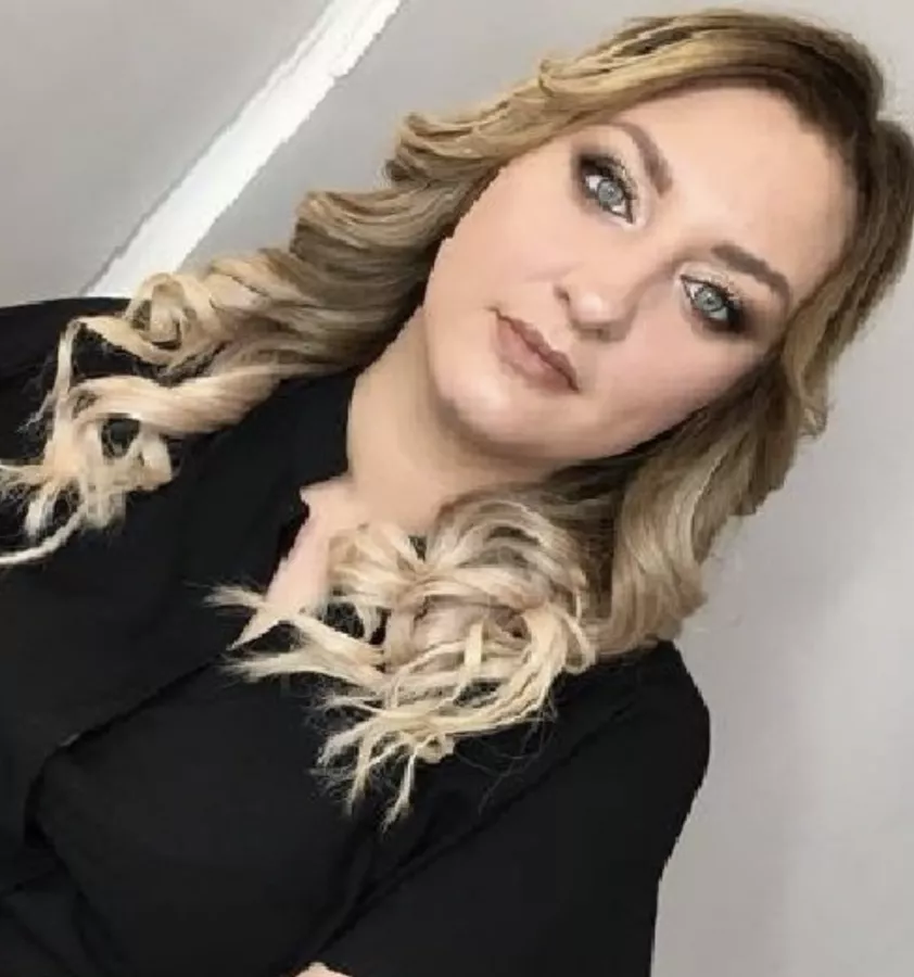 Салон красоты Chic & Charme в Анапе: Ногти, Брови, Волосы,