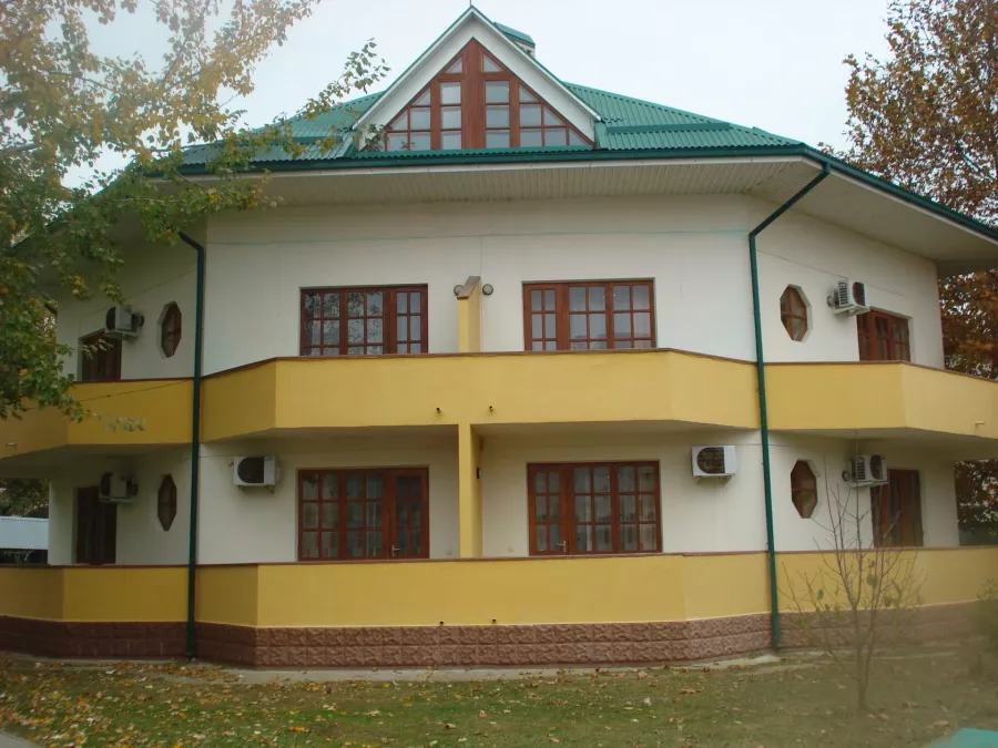 База отдыха Искра в Анапе: База отдыха, Гостевой дом,