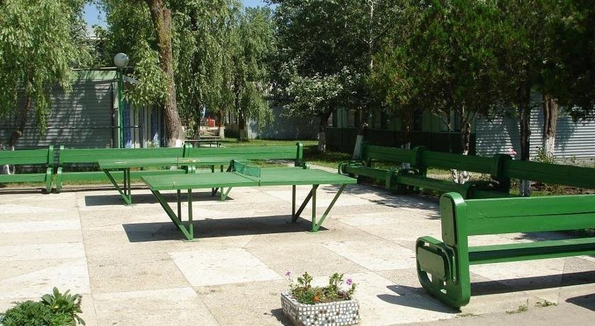 База отдыха Искра в Анапе: База отдыха, Гостевой дом,