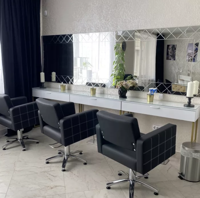 Салон красоты "Kisti"