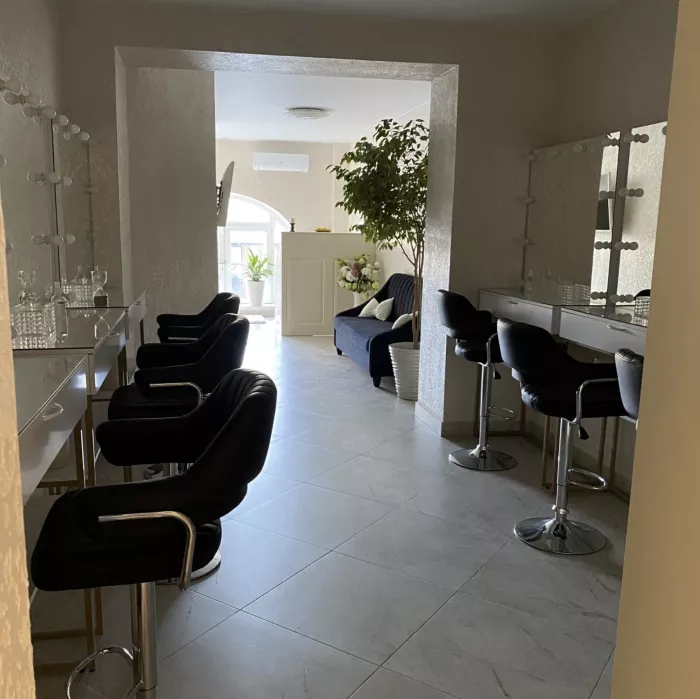 Салон красоты "Kisti"