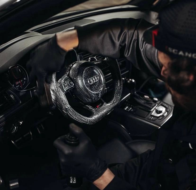 Spotless Interior Detailing Lab в Санкт-Петербурге: Детейлинг, Реставрация Кожи, Химчистка Салона,