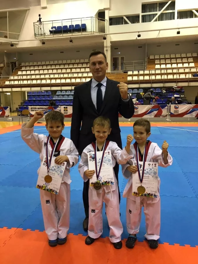 Спортивный клуб Олимпийского Тхэквондо ВТ ТАЙФУН в Анапе: Тхэквондо, Единоборства, Дети 3+,