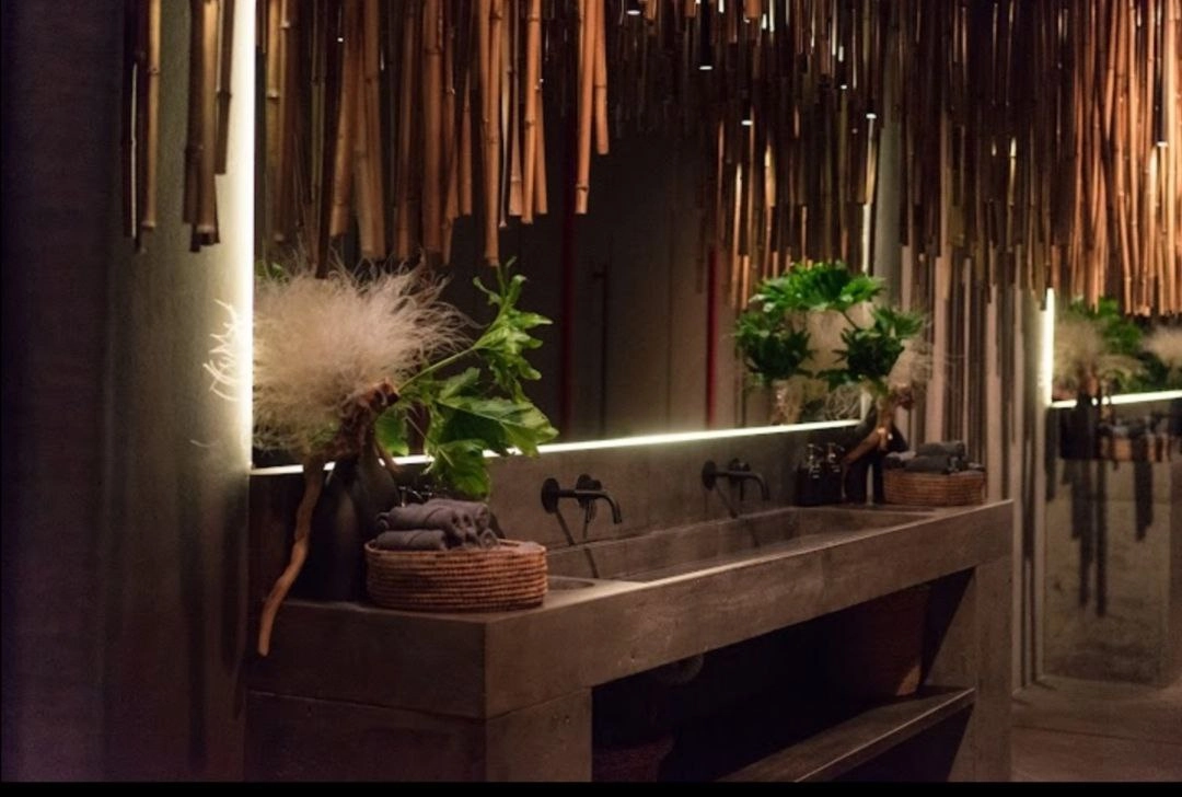 Бар-Ресторан "Джимми Чу"