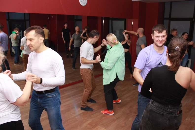 школа танцев La dance studio в Санкт-Петербурге: движение, Развиваться, Танцы,
