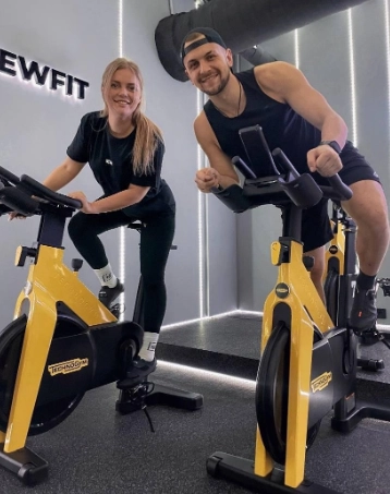 Студия растяжки и фитнеса NEWFIT в Санкт-Петербурге: Фитнес, движение, растяжка, Развиваться,