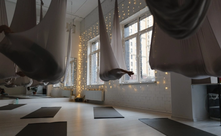 Студия йоги и растяжки Yogiroom в Санкт-Петербурге: растяжка, Йога, Фитнес, Развиваться,