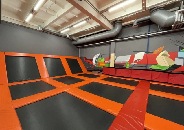 Спортивно-развлекательный центр Activity club в Санкт-Петербурге: движение, Батуты, Развиваться,