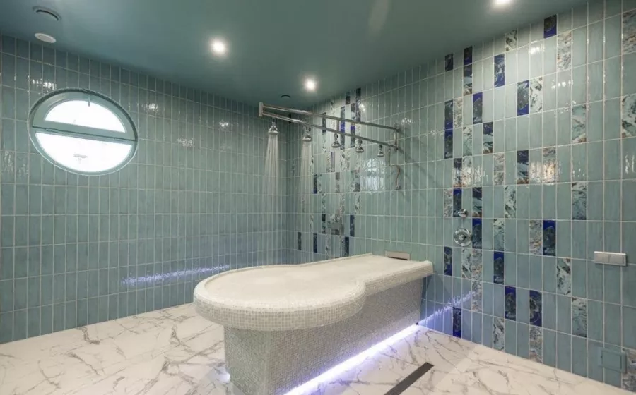 салон красоты Nautilus Wellness Beauty в Сочи: масссаж, стрижки, маикюр, Педикюр,