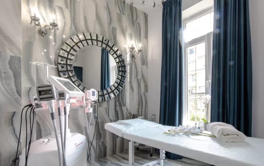 салон красоты Nautilus Wellness Beauty в Сочи: масссаж, стрижки, маикюр, Педикюр,