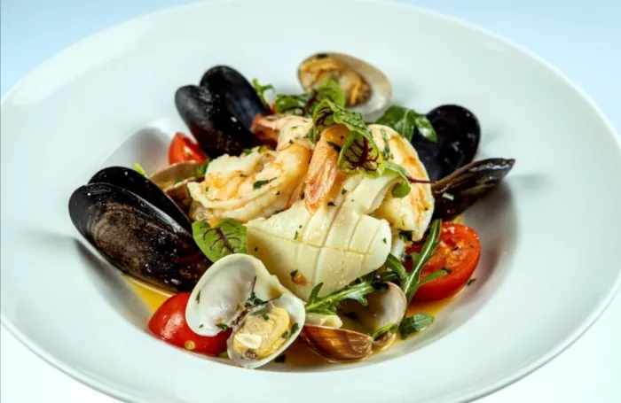 Ресторан "Рыба вино. Цех Маурицио"