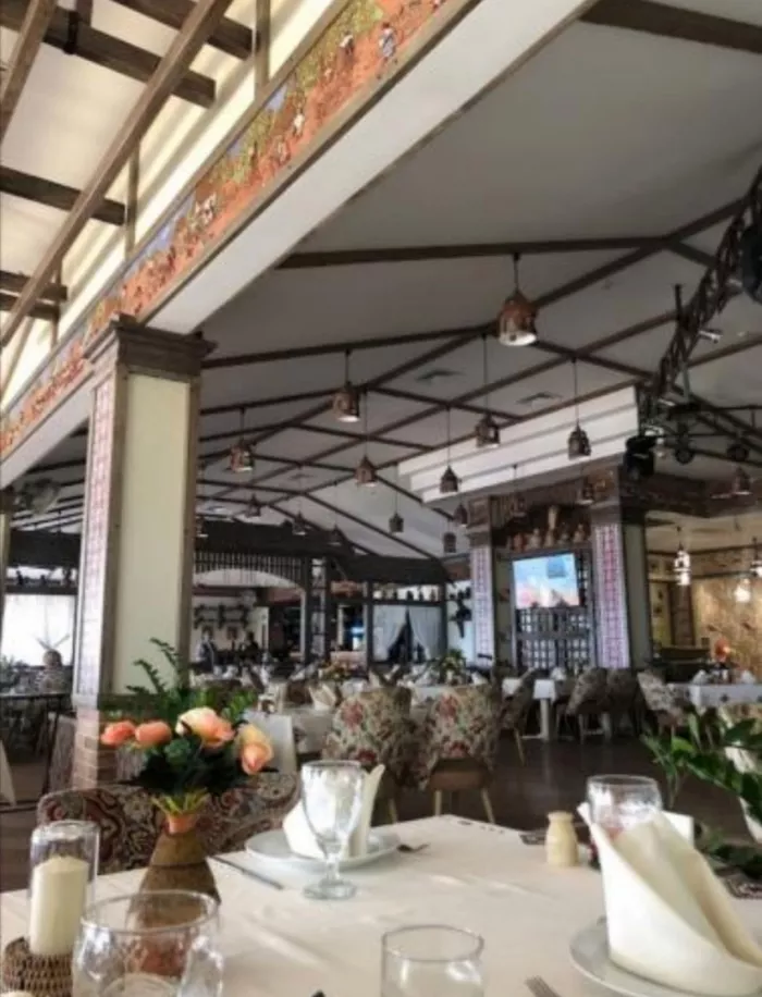 Ресторан "Украинский дворик"