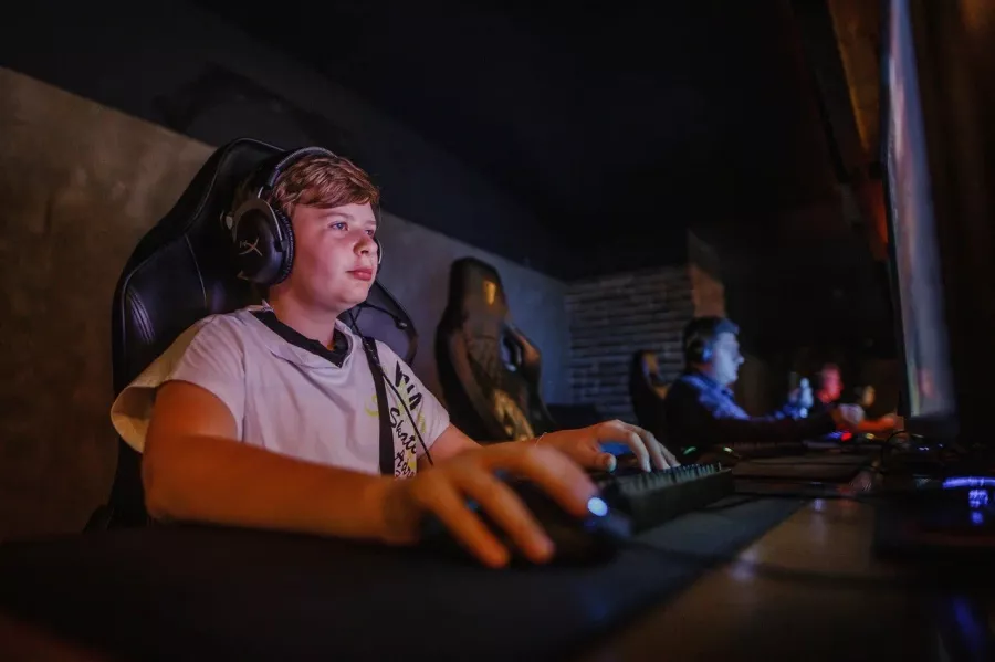 Gaming Cafe K4 в Краснодаре: Гейминг, Киберспорт, Компьютеры, Компьютерные игры,