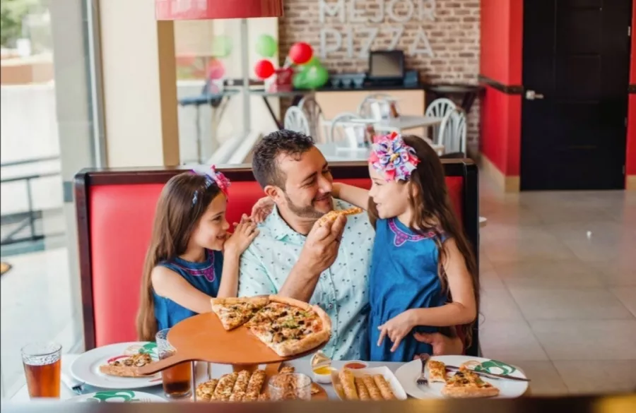 Пиццерия Папа Джонс в Геленджике: Пиццерия, Пицца, Кейтеринг, Вкусная Еда, Американская Кухня, Чилим,
