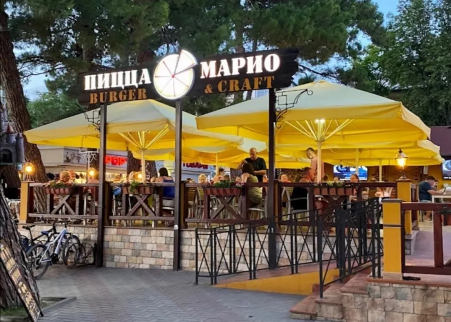 Пиццерия Пицца Марио в Геленджике: Пиццерия, Пицца, Вкусная Еда, Чилим, На Море, На Свежем Воздухе,