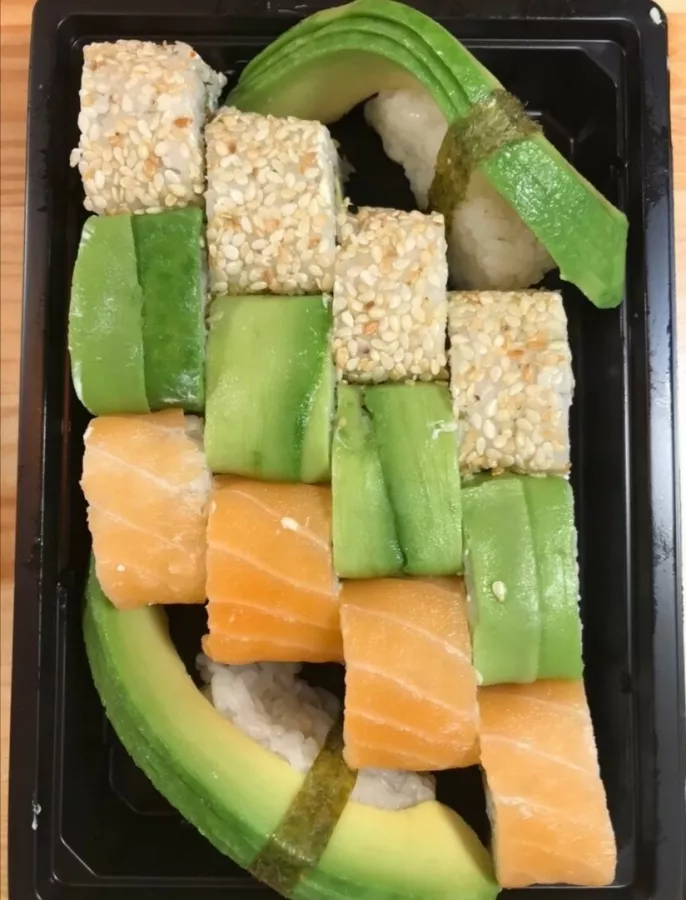 Суши-бар Тунец в Геленджике: Суши, Роллы, Вкусная Еда, Чилим, На Море, Кейтеринг, На Свежем Воздухе,