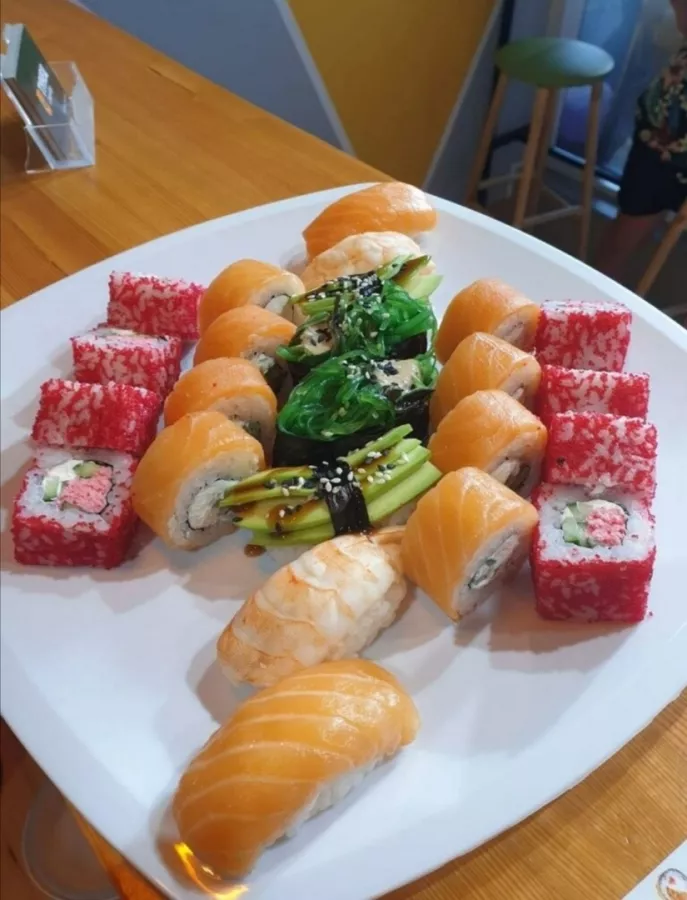 Суши-бар Тунец в Геленджике: Суши, Роллы, Вкусная Еда, Чилим, На Море, Кейтеринг, На Свежем Воздухе,