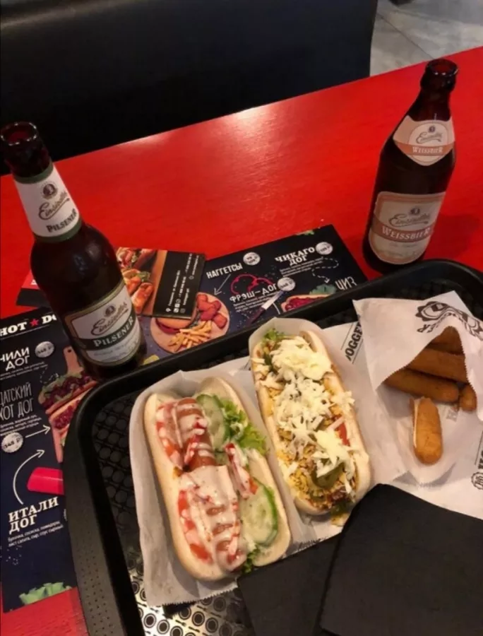 Кафе HotDogger в Геленджике: Cпортбар, Быстрое Питание, Вкусная Еда, Чилим, Кейтеринг,