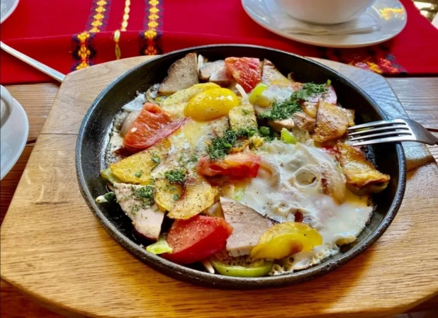 Кафе Хата Казака в Геленджике: Кейтеринг, Еда,
