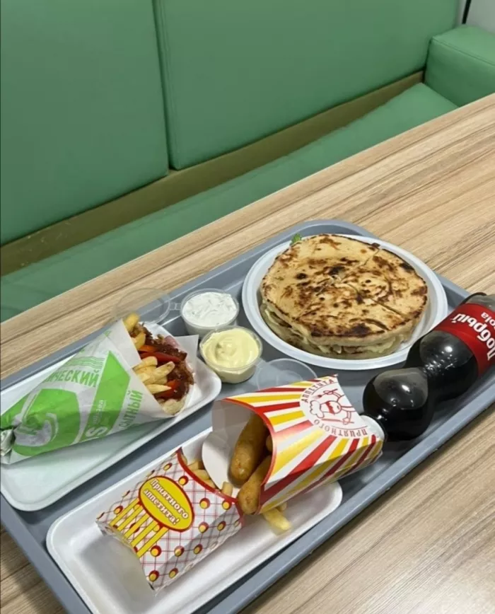 Кафе "Giros Odissea"