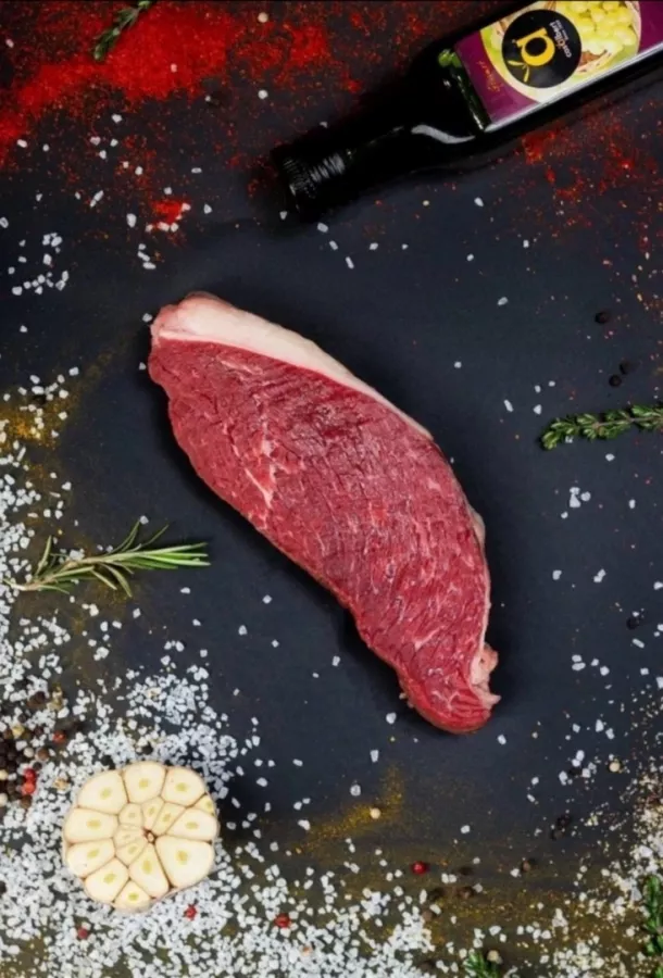 Мясная лавка Steak Store в Геленджике: Мясо, Колбасы, Вкусная Еда, Чилим, Кейтеринг,