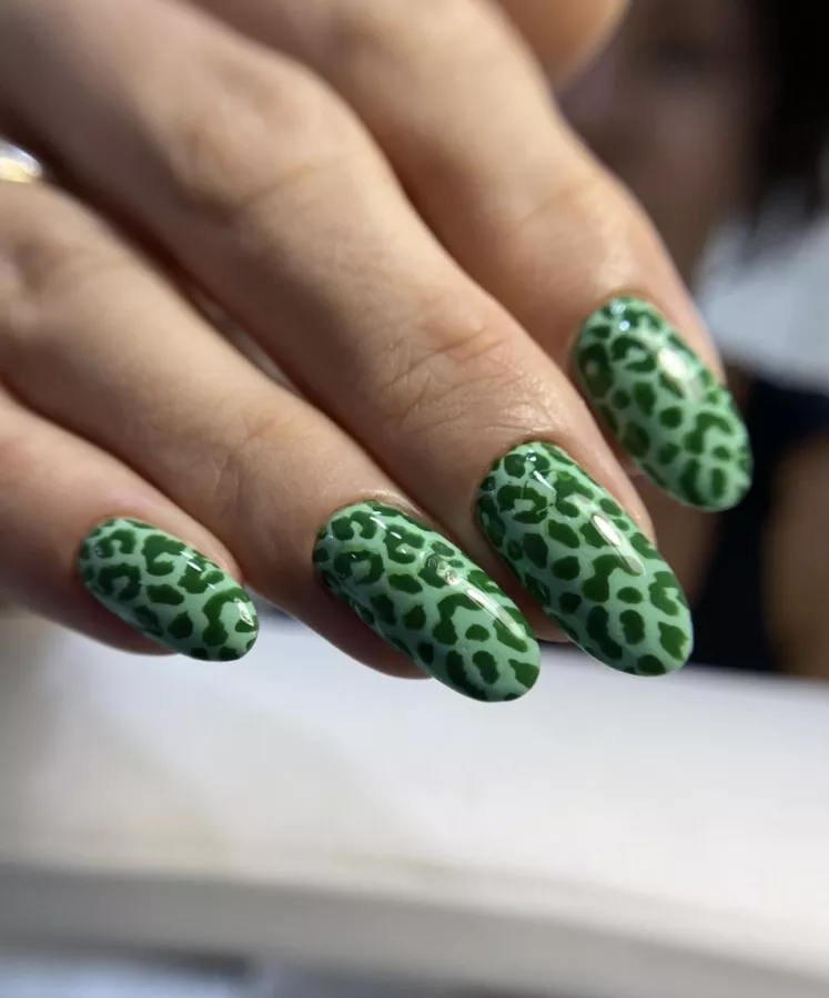 Школа студия дизайна ногтей GNails_Studio в Сочи: Стрижки, Маникюр, Педикюр,