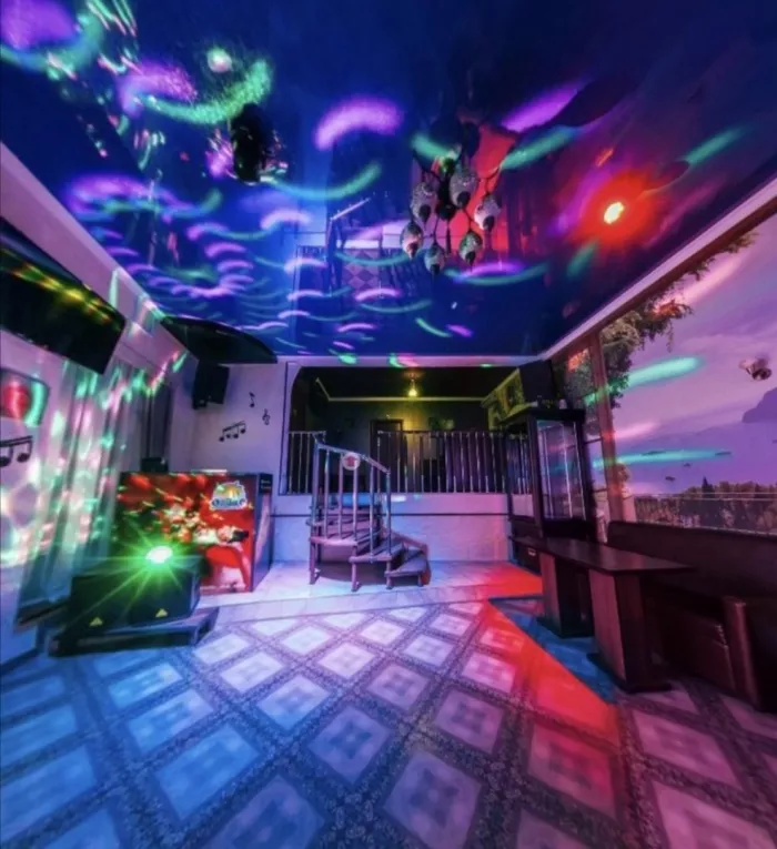 Караоке-клуб "Оазис"