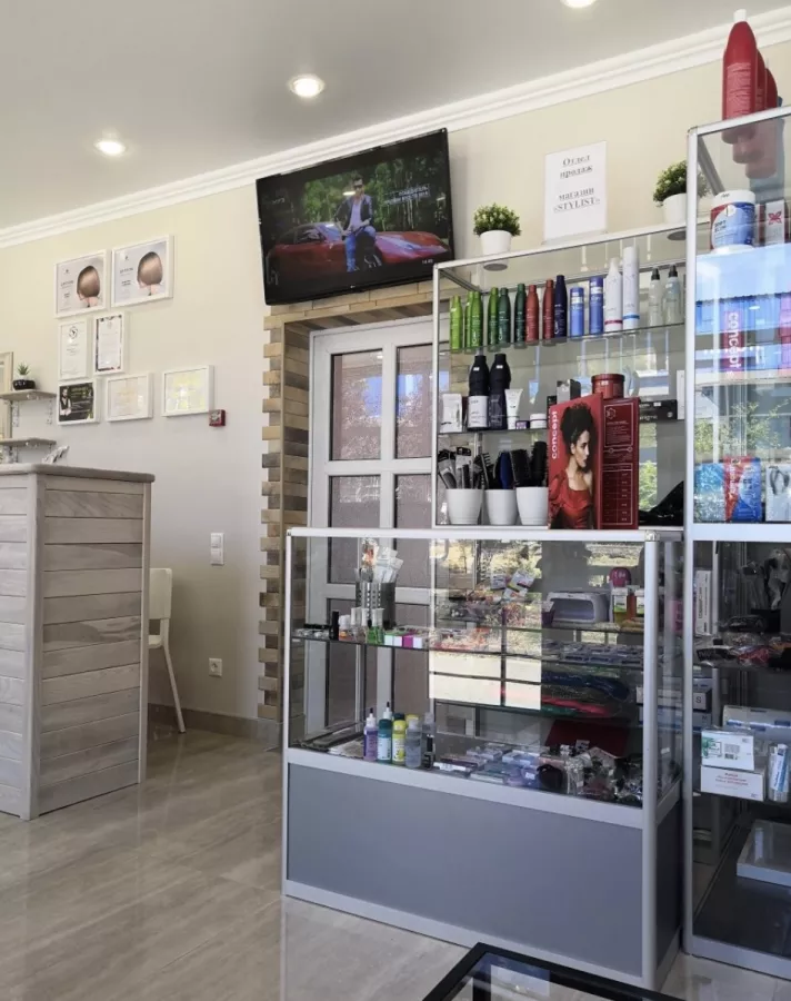 Салон красоты Stylist в Сочи: Стрижки, Педикюр, Маникюр,