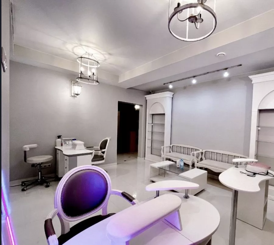 Салон красоты Gl beauty studio в Сочи: Массаж, Стрижки, Маникюр, Косметология, Педикюр,