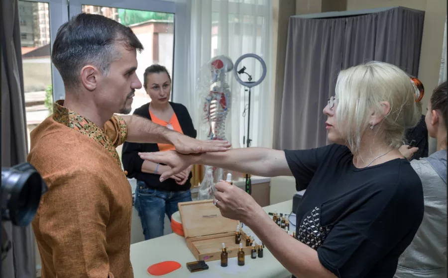 Услуги массажиста Академия искусства массажа в Сочи: