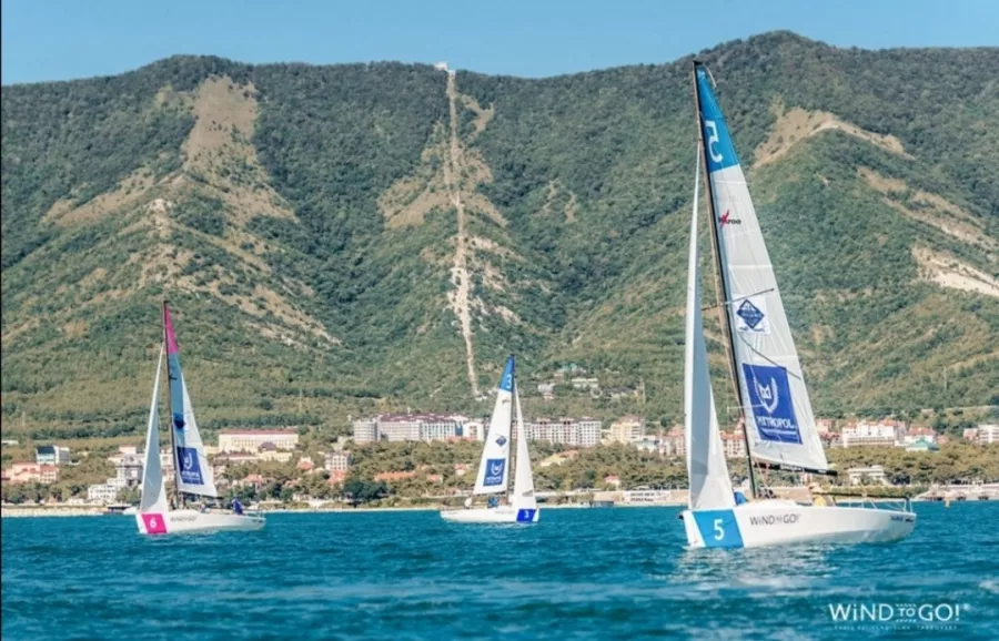 Яхт-клуб WIND TO GO! в Геленджике: Катеры, Лодки, Яхты, Экскурсии, Яхтинг,