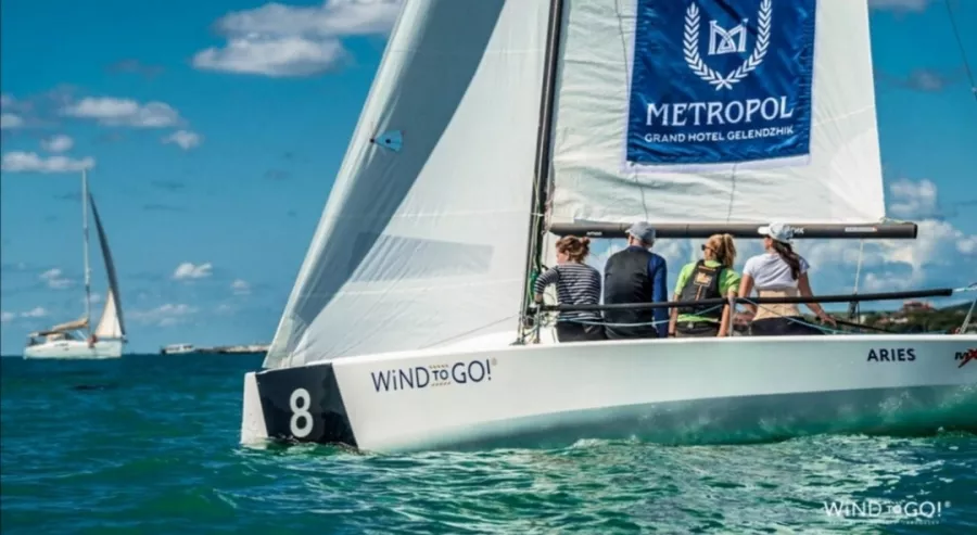 Яхт-клуб WIND TO GO! в Геленджике: Катеры, Лодки, Яхты, Экскурсии, Яхтинг,