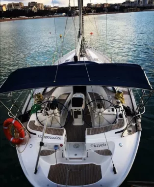 Victoria Yacht Club