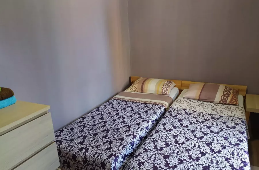 База отдыха Лотос в Краснодаре: База отдыха, Сауна, Беседка, Бассейн, Рыбалка, Теннис, Батут, Йога,