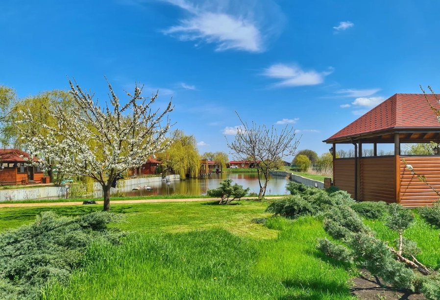 База отдыха Country House в Краснодаре: База отдыха, Беседка, Рыбалка,